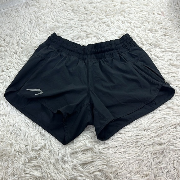 Lululemon Tracker Short III *4-way Stretch Black - Picture 1 of 8